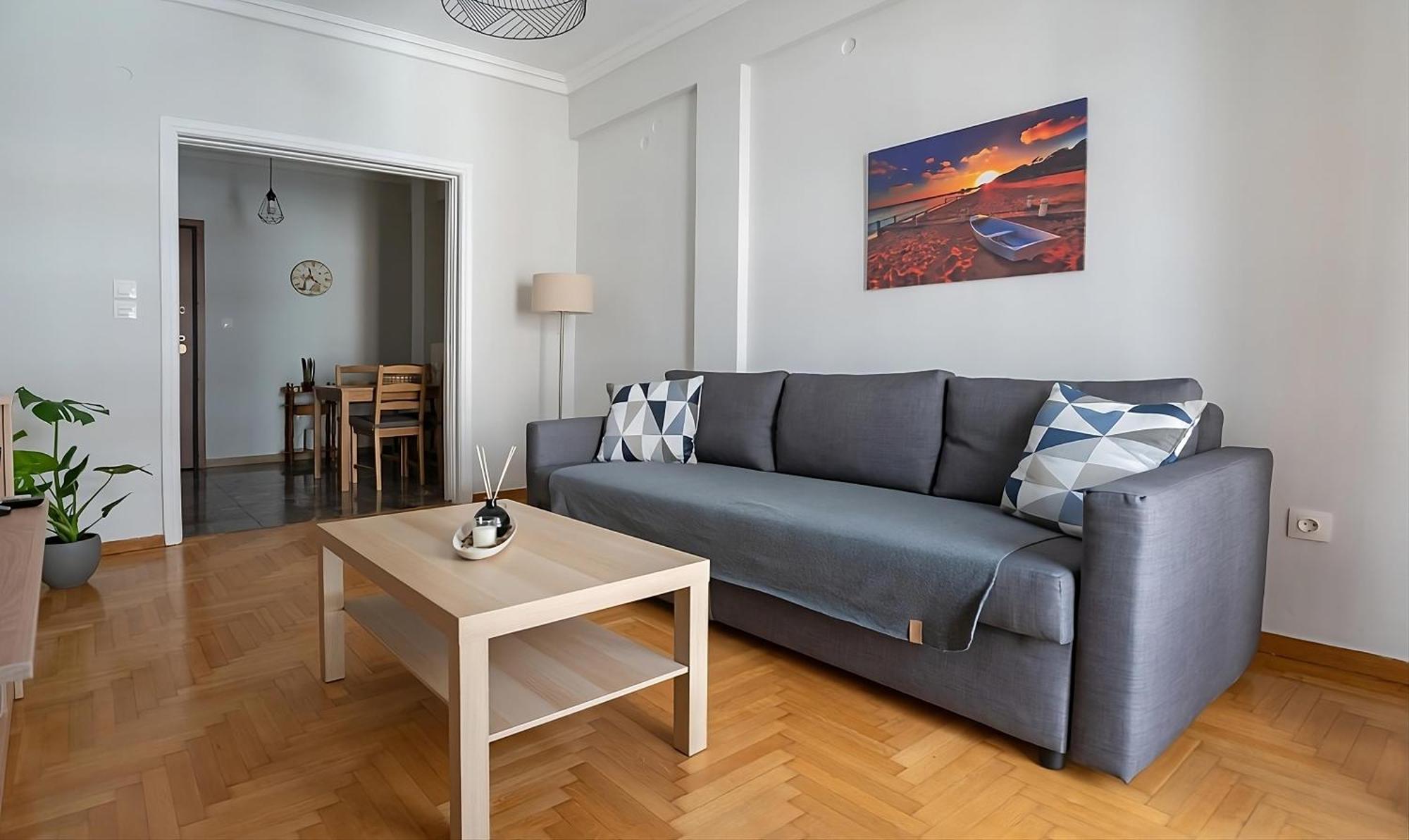 One-Bedroom Apartment