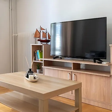 Stylish 1Br In Exarchia-2
